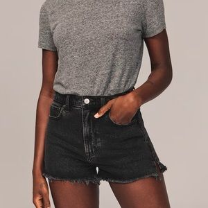 NWT Abercrombie & Fitch High Rise Mom Short Black Size 26/2